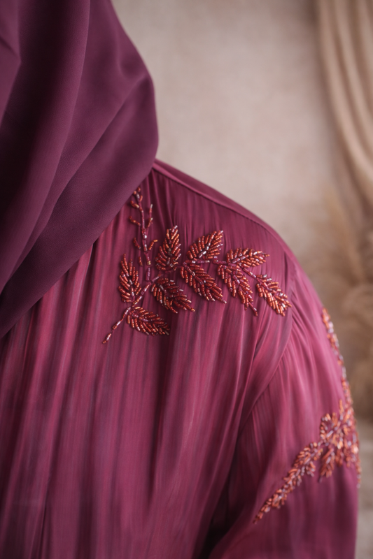 NOOR | MAROON